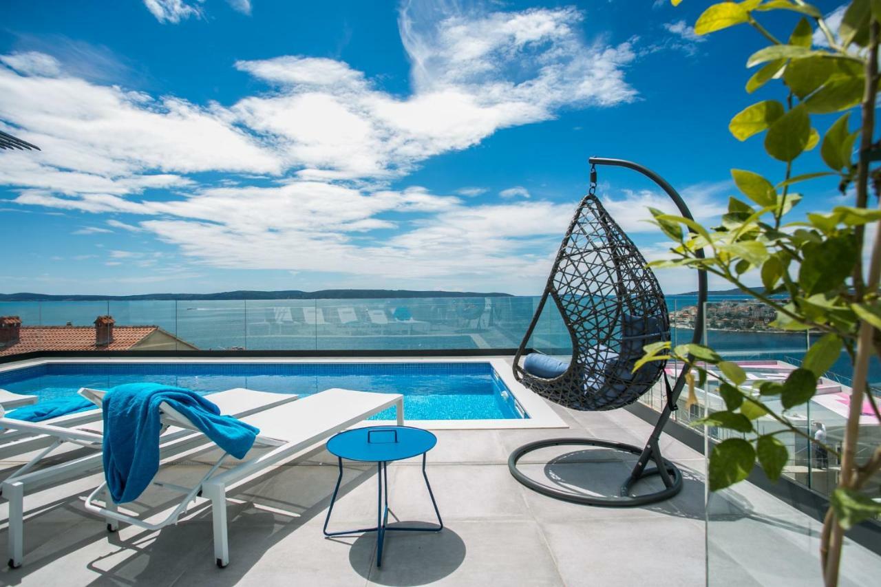 Holiday Home Olive Exclusive - 8 People, Heated Pool, Okrug Gornji, Sea View Трогир Екстериор снимка