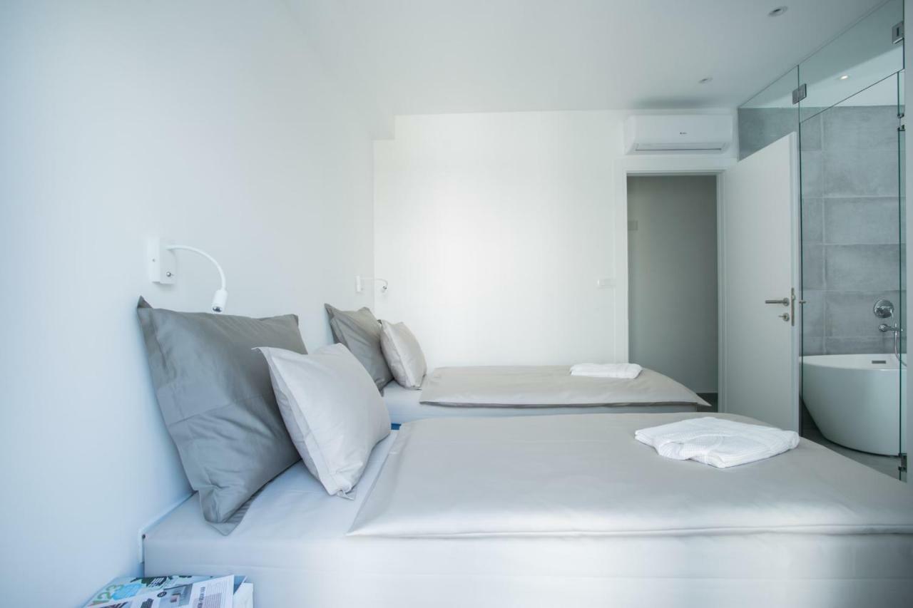 Holiday Home Olive Exclusive - 8 People, Heated Pool, Okrug Gornji, Sea View Трогир Екстериор снимка