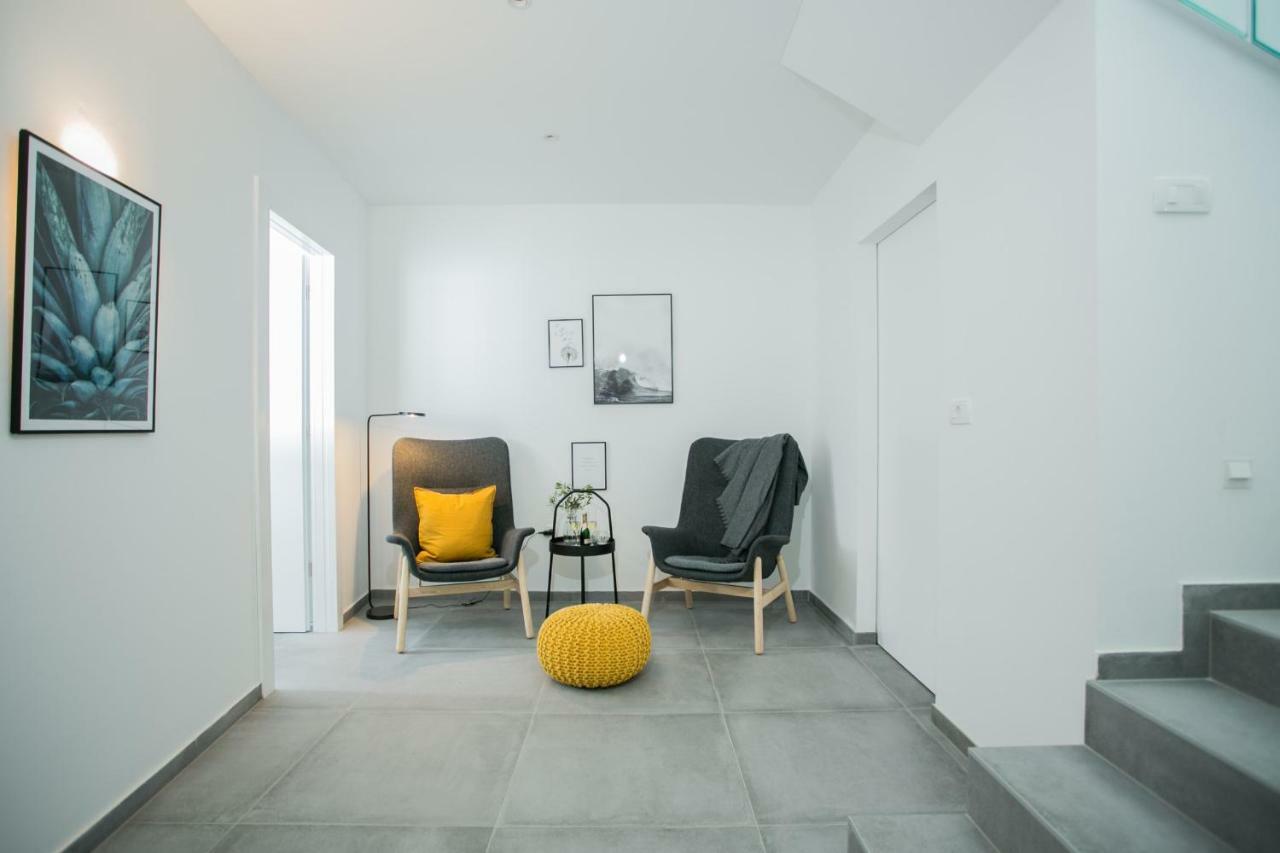 Holiday Home Olive Exclusive - 8 People, Heated Pool, Okrug Gornji, Sea View Трогир Екстериор снимка