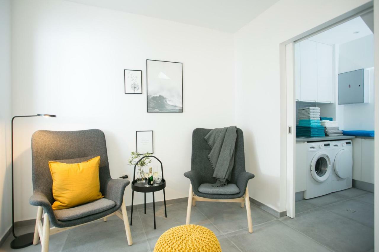 Holiday Home Olive Exclusive - 8 People, Heated Pool, Okrug Gornji, Sea View Трогир Екстериор снимка